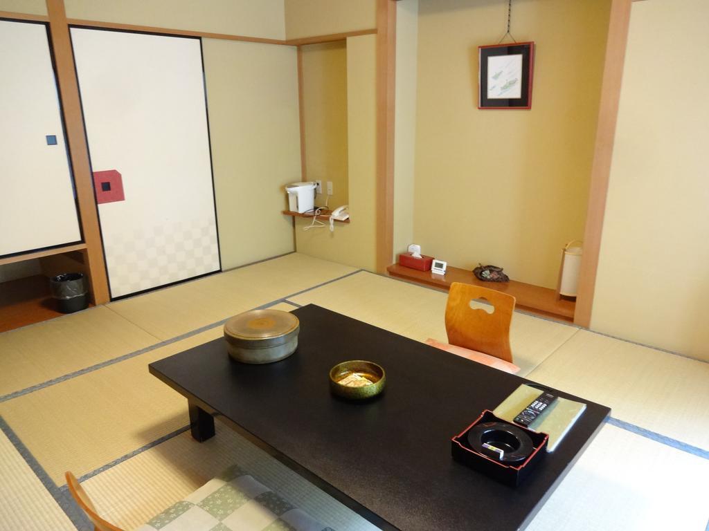 Готель Natsukashiya Fuwari Нікко Номер фото